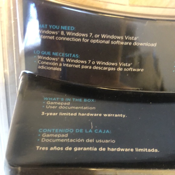 NEW!! Logitech - F310 Gaming Pad - Blue/Black - Picture 6 of 8